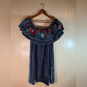 Umgee Velvet Floral Embroidered Tunic Dress